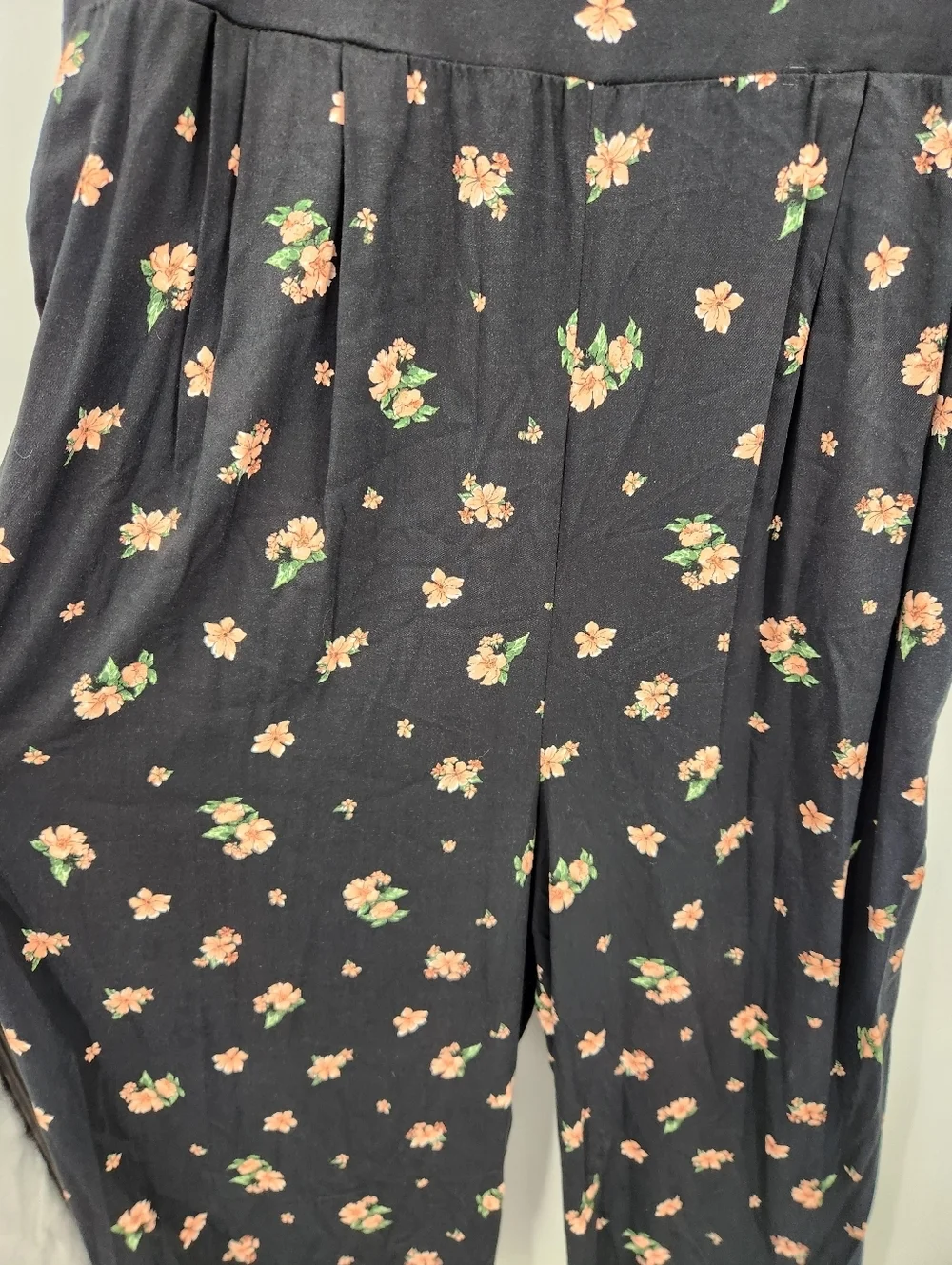 Torrid Stretch Challis Flutter Sleeve Jumpsuit Womens Size 3X Black Floral
